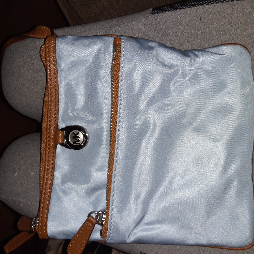 Purses - Picture 7 of 7